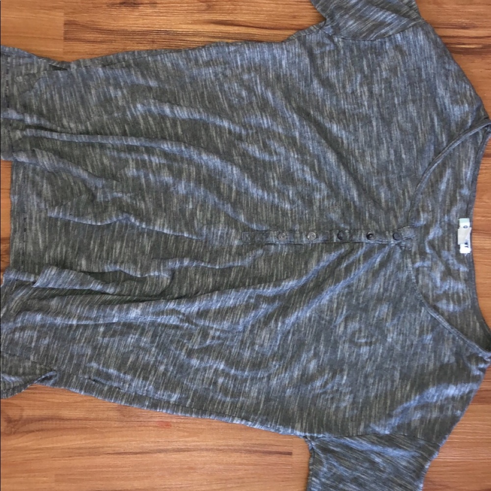 Old navy shirt